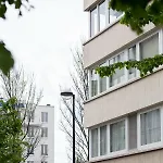 Apartment Stylish Flat, Steps To