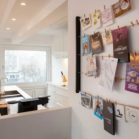 Stylish Flat I Walk To 아파트 오스텐드