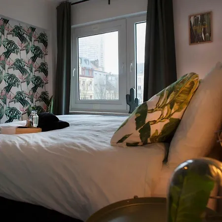 Stylish Central Flat, Steps To Beach Appartement