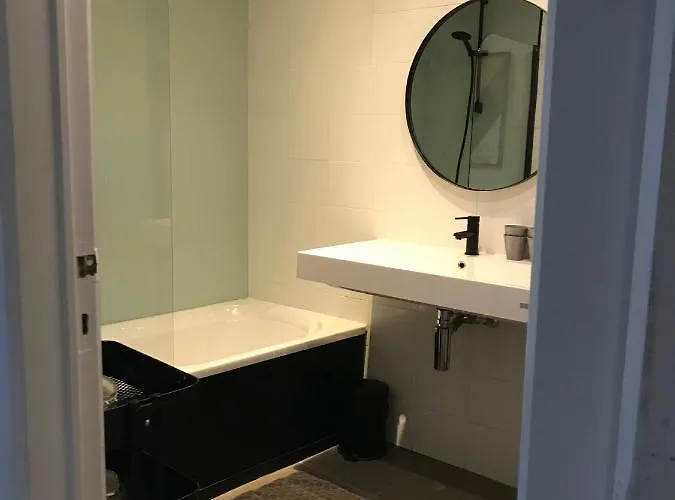 Stylish Central Flat, Steps To Beach * Oostende