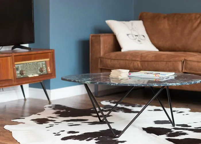 Stylish Central Flat, Steps To Beach Appartement